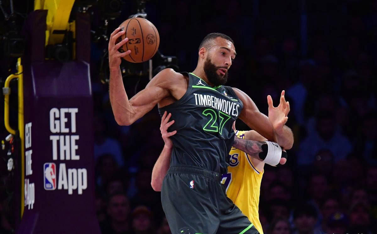 包含CBA季后赛倒计时，明尼苏达森林狼集结日门线救险，细节引发关注，赛场秩序良好，球队文化再被提及的词条