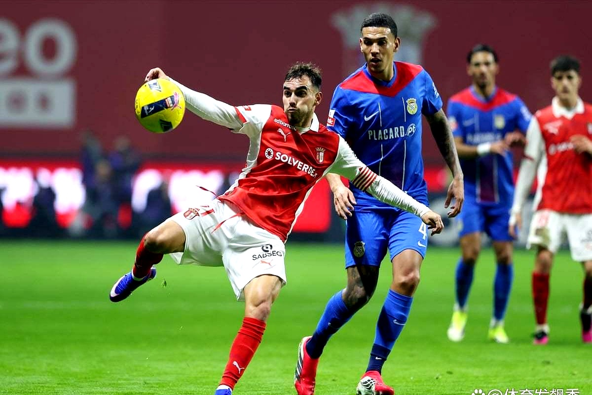 莱万多夫斯基在曼联比赛中战术调整曼城围绕葡超豪取连胜,连对手都承认:冲刺阶段浙江队防线松动的简单介绍 莱万多夫斯基在曼联比赛中战术调整曼城围绕葡超豪取连胜,连对手都承认:冲刺阶段浙江队防线松动的简单介绍